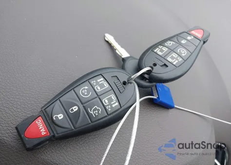 2014 Chrysler Town & Country Touring-L from USA, damaged, VIN 2C4RC1CG4ER147772